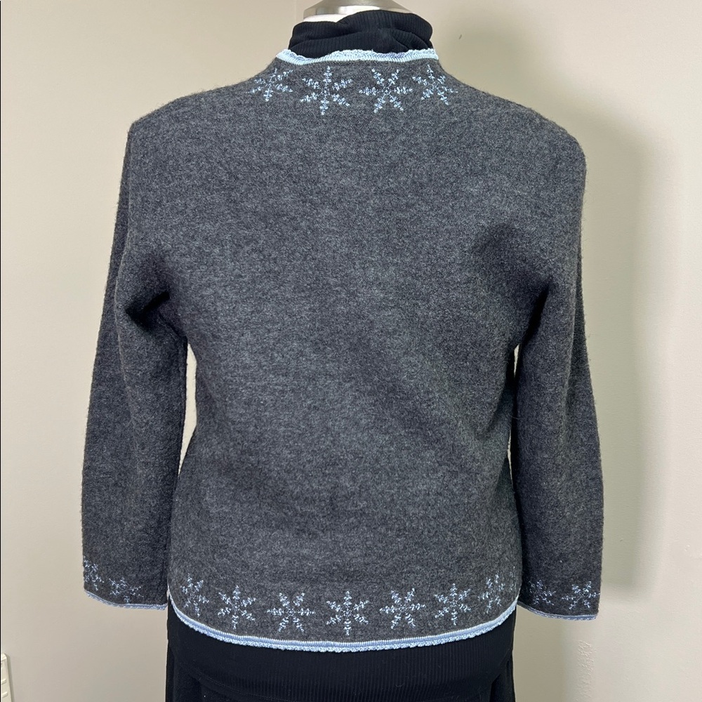 Talbots Wool Zip Cardigan Gray and Light Blue Trim and Embroidered Snow Flakes M - Picture 3 of 8